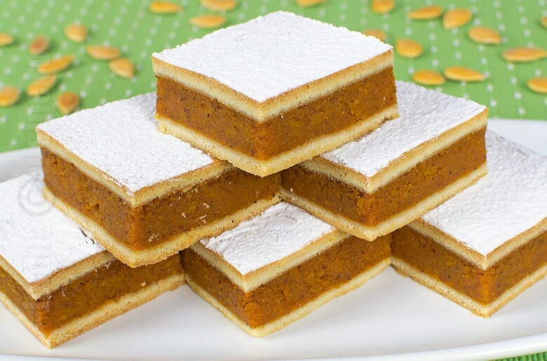 Placinta cu dovleac si foi fragede