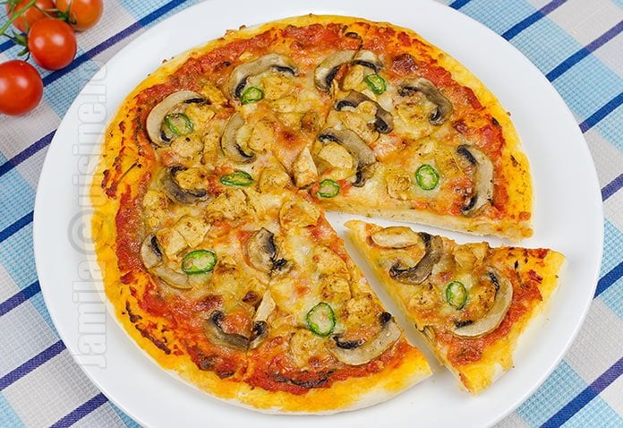 Oxido María engranaje Pizza cu pui si ciuperci - reteta video » JamilaCuisine