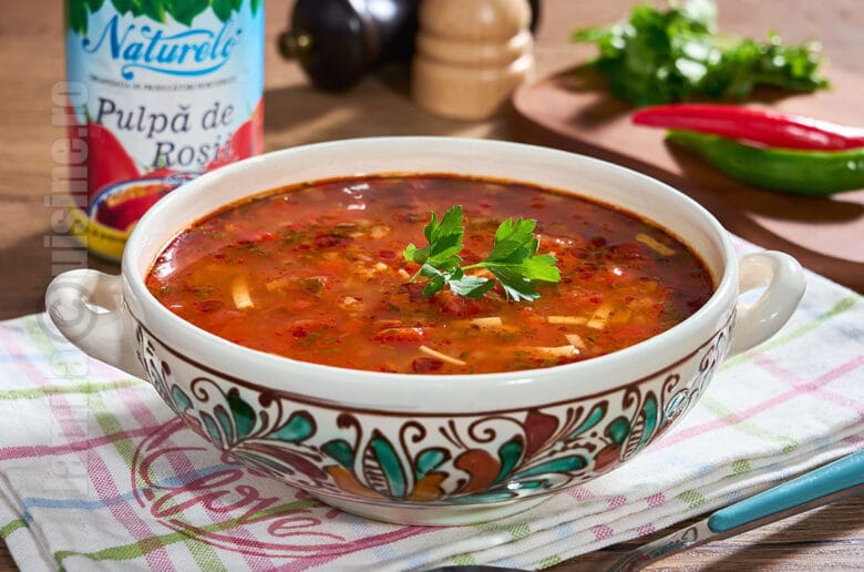 Ciorba de rosii cu taietei ca la bunica